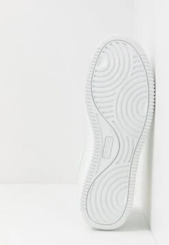 Kappa Bash - Zapatillas De Entrenamiento - White/Light Grey 10 Kappa Bash - Zapatillas De Entrenamiento - White/Light Grey -Kappa Tienda De Ventas 0cc65c6287134bdea842883de658680c