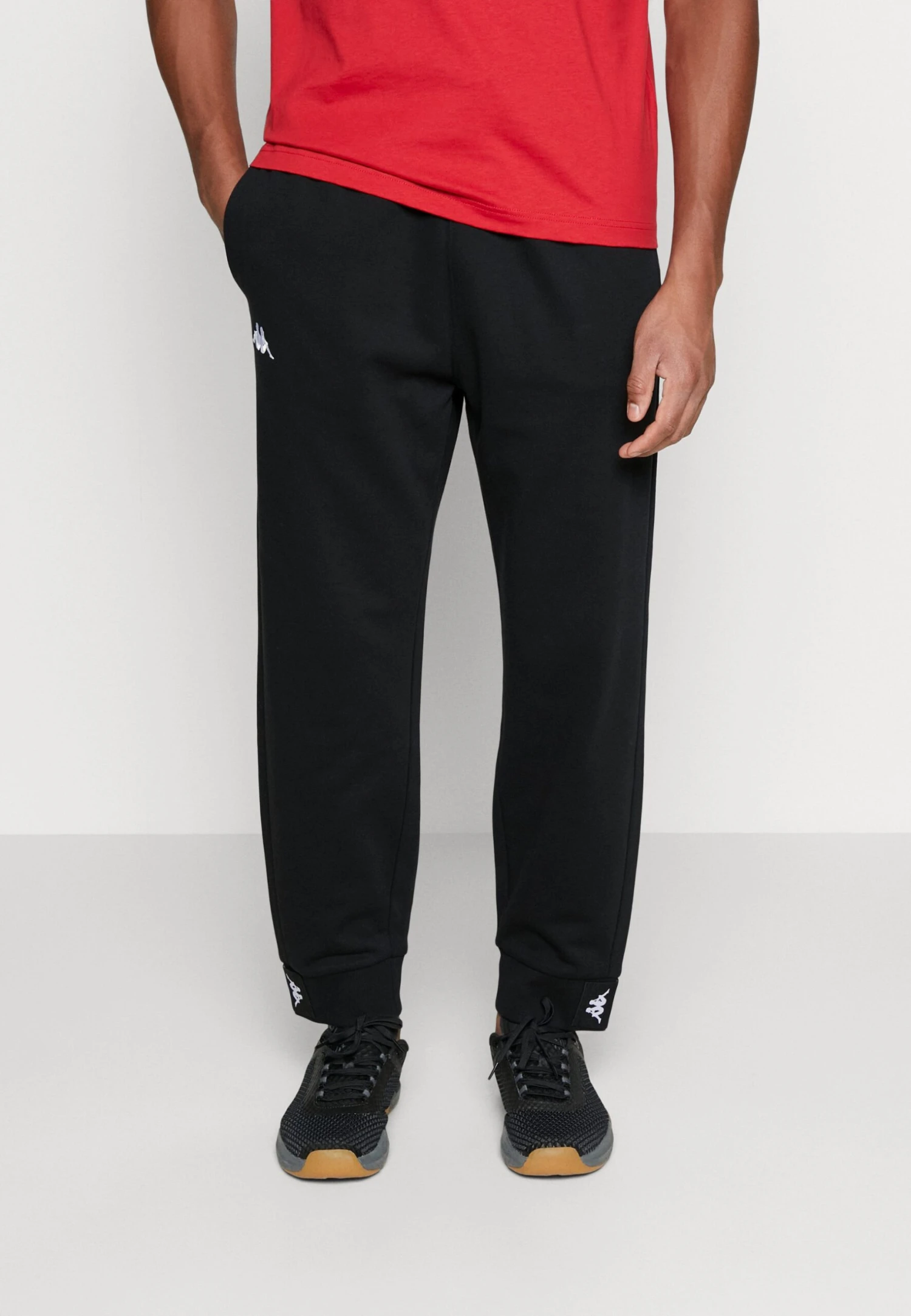 Kappa Tape Cuff Pants - Pantalones Deportivos - Caviar 1 Kappa Tape Cuff Pants - Pantalones Deportivos - Caviar