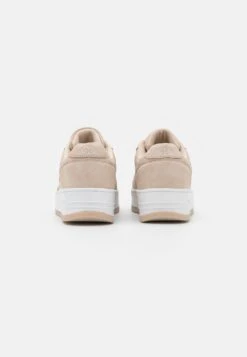 Kappa Bash - Zapatillas De Entrenamiento - Sand/White -Kappa Tienda De Ventas 3b5802b89e7e44158464a754cb72f415