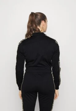 Kappa Tracksuit Jacket - Chaqueta De Entrenamiento - Caviar 8 Kappa Tracksuit Jacket - Chaqueta De Entrenamiento - Caviar -Kappa Tienda De Ventas 454a9e2088314687938ad6141fe0e752