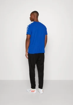 Kappa Training Pants - Pantalones Deportivos - Caviar -Kappa Tienda De Ventas 491486becb8942039a45ab7032d21c96 scaled