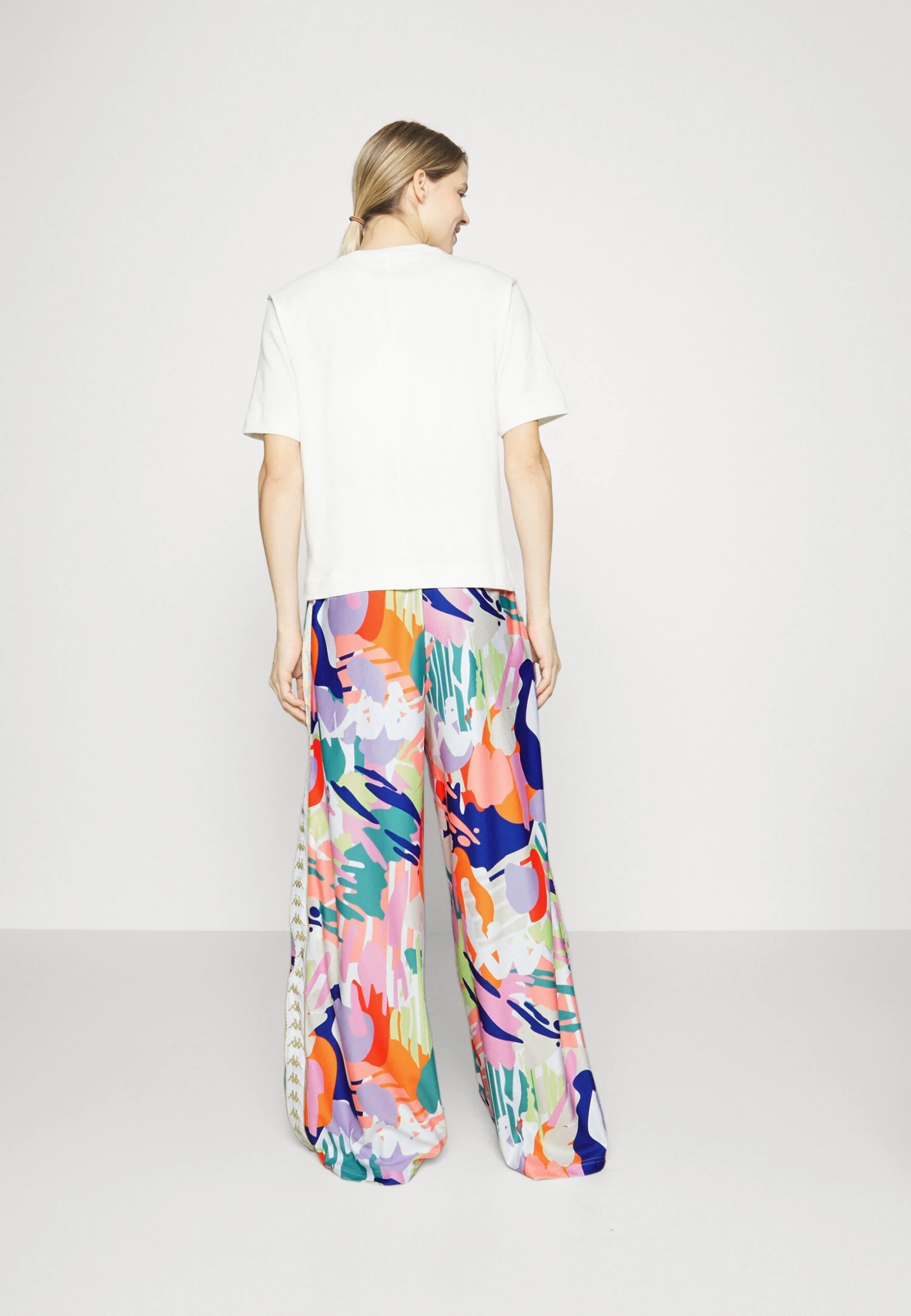 Kappa Pantalones Deportivos - Rich Gold 3 Kappa Pantalones Deportivos - Rich Gold - Imagen 3