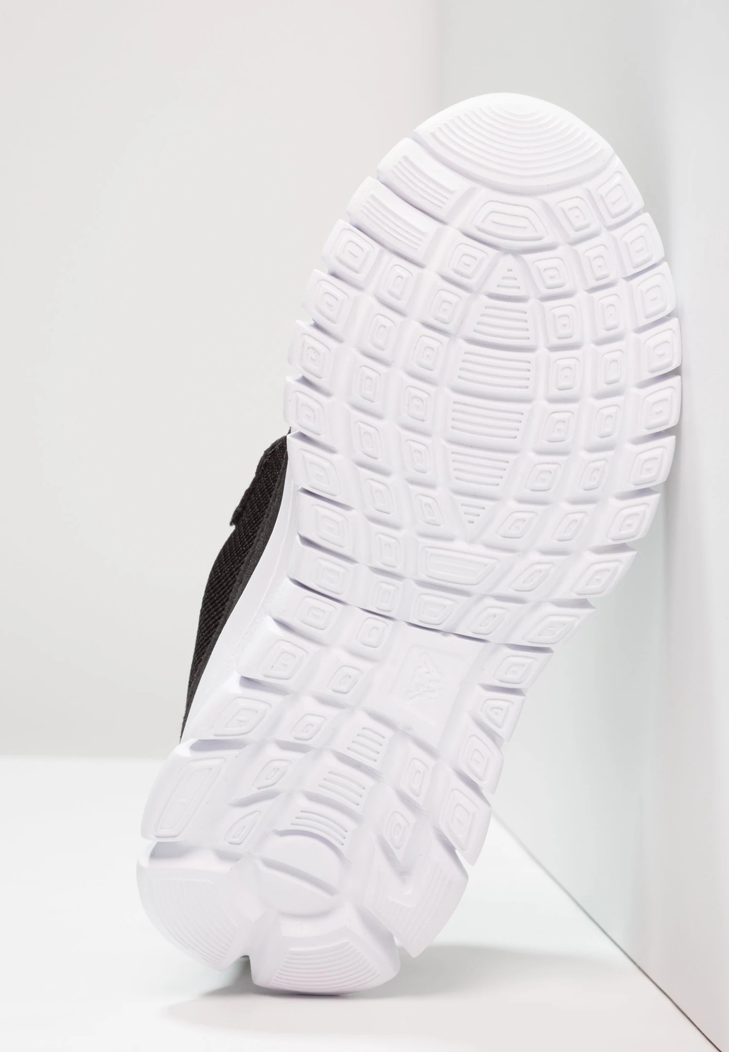 Kappa Follow Unisex - Zapatillas De Entrenamiento - Black/White 5 Kappa Follow Unisex - Zapatillas De Entrenamiento - Black/White - Imagen 5