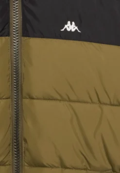Kappa Limbo - Chaqueta Outdoor - Winter Moss -Kappa Tienda De Ventas 7581300fd34c427f8a967508ec0bd174 scaled