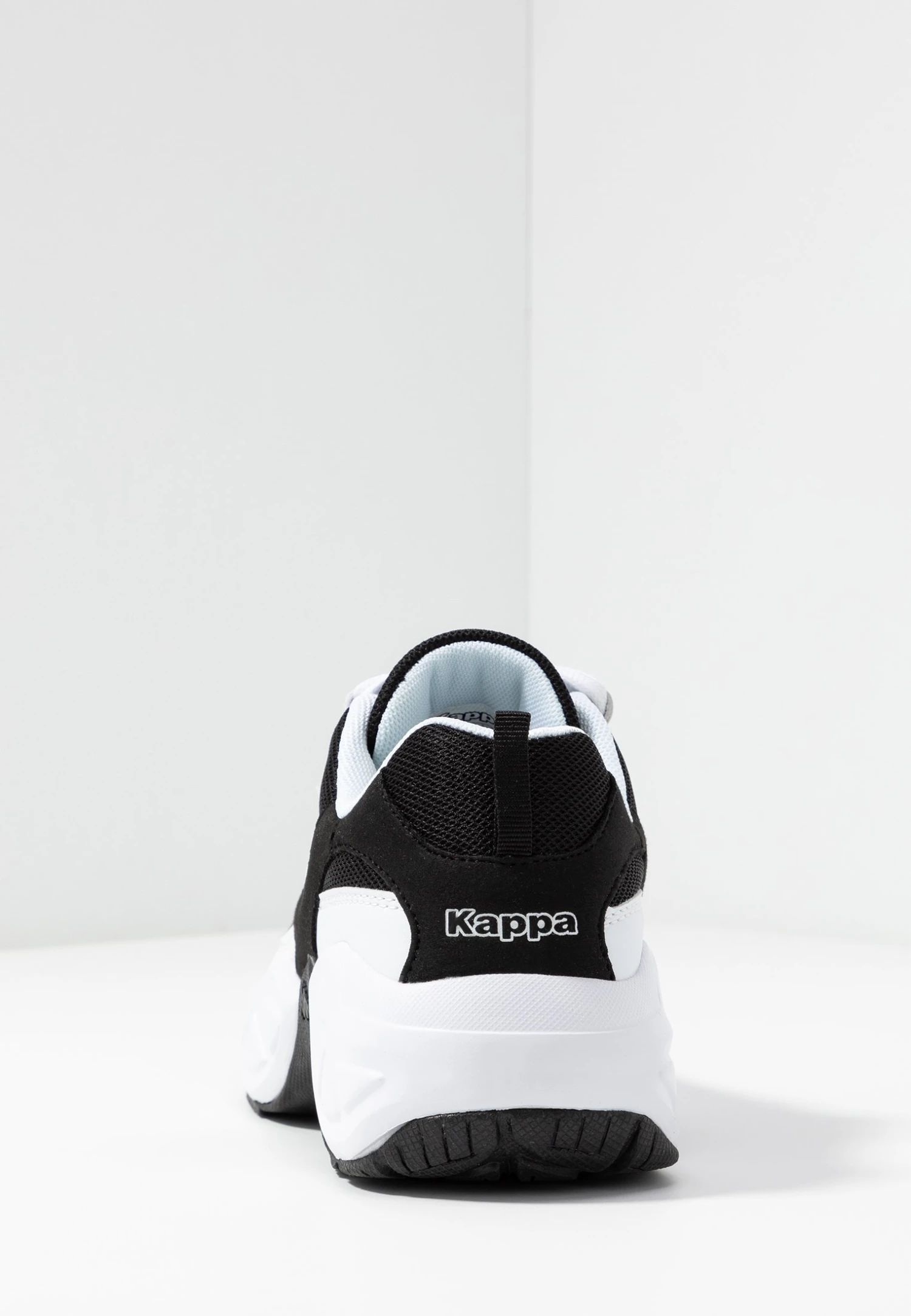 Kappa Zapatillas De Entrenamiento - White/Black 4 Kappa Zapatillas De Entrenamiento - White/Black - Imagen 4