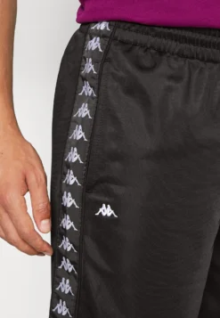 Kappa Linarto - Pantalón Corto De Deporte - Caviar 9 Kappa Linarto - Pantalón Corto De Deporte - Caviar -Kappa Tienda De Ventas affc93393e3f48a1b1c8dbd3cfa816f2 scaled