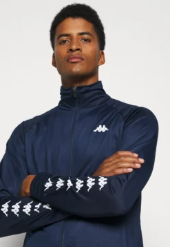 Kappa Till Set - Chándal - Dress Blues 13 Kappa Till Set - Chándal - Dress Blues -Kappa Tienda De Ventas bf39f6ef44fa45adbebf9290528effa9 scaled