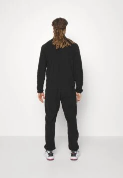 Kappa Pants - Pantalones Deportivos - Caviar 7 Kappa Pants - Pantalones Deportivos - Caviar -Kappa Tienda De Ventas c65c5581e4a74989adbe6c4133802273