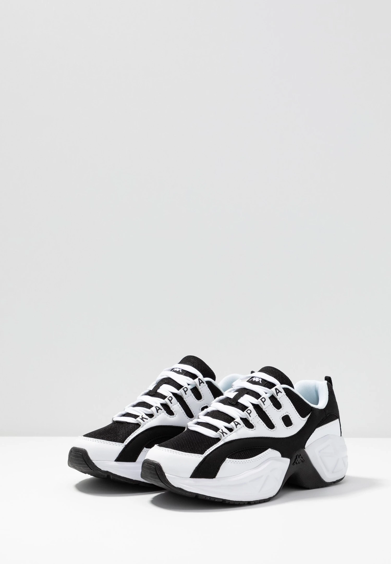 Kappa Zapatillas De Entrenamiento - White/Black 3 Kappa Zapatillas De Entrenamiento - White/Black - Imagen 3