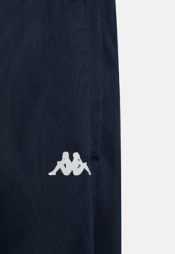Kappa Pantalones Deportivos - Dress Blue 5 Kappa Pantalones Deportivos - Dress Blue -Kappa Tienda De Ventas cf75f07bba0844ee949e3699c63b98d8 scaled