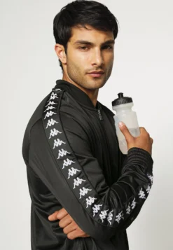 Kappa Tracksuit - Chándal - Caviar 9 Kappa Tracksuit - Chándal - Caviar -Kappa Tienda De Ventas dd1d12827ced4b389f2ee43e629b9594 scaled