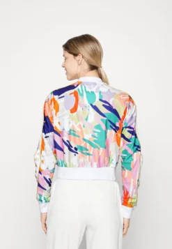 Kappa Chaqueta De Entrenamiento - Rich Gold -Kappa Tienda De Ventas f73acf4a9c2448709f82f8a76873db87 scaled